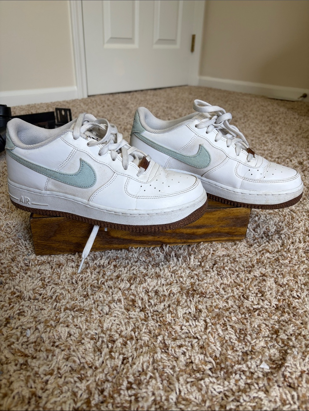 Nike Air Force 1 Youth Size 6.5